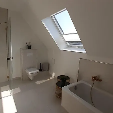 Fh Magnolia Fuer 12 Pers. Mit Terrasse + Dachterasse * Born